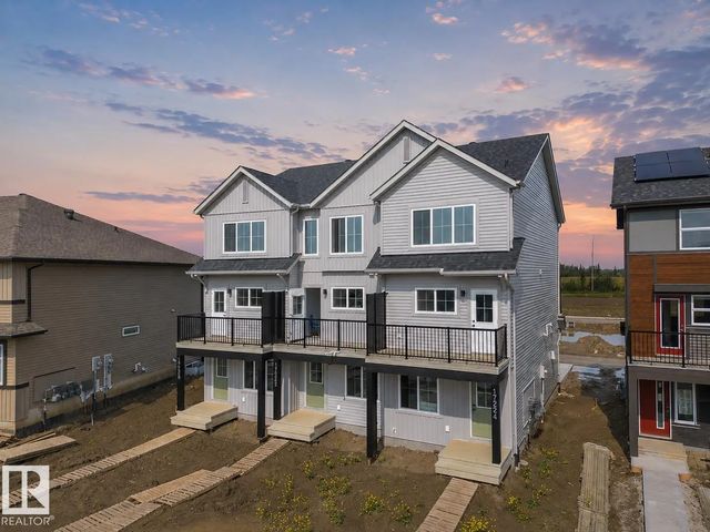 17224 4 Street Nw, Edmonton