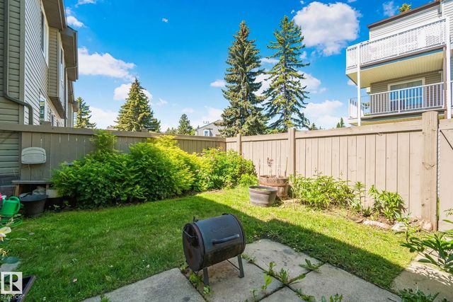 41 Akinsdale Gardens, St. Albert