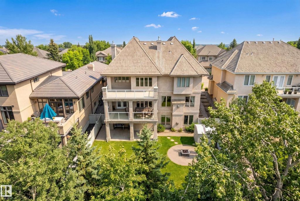 322 Caldwell Close, Edmonton