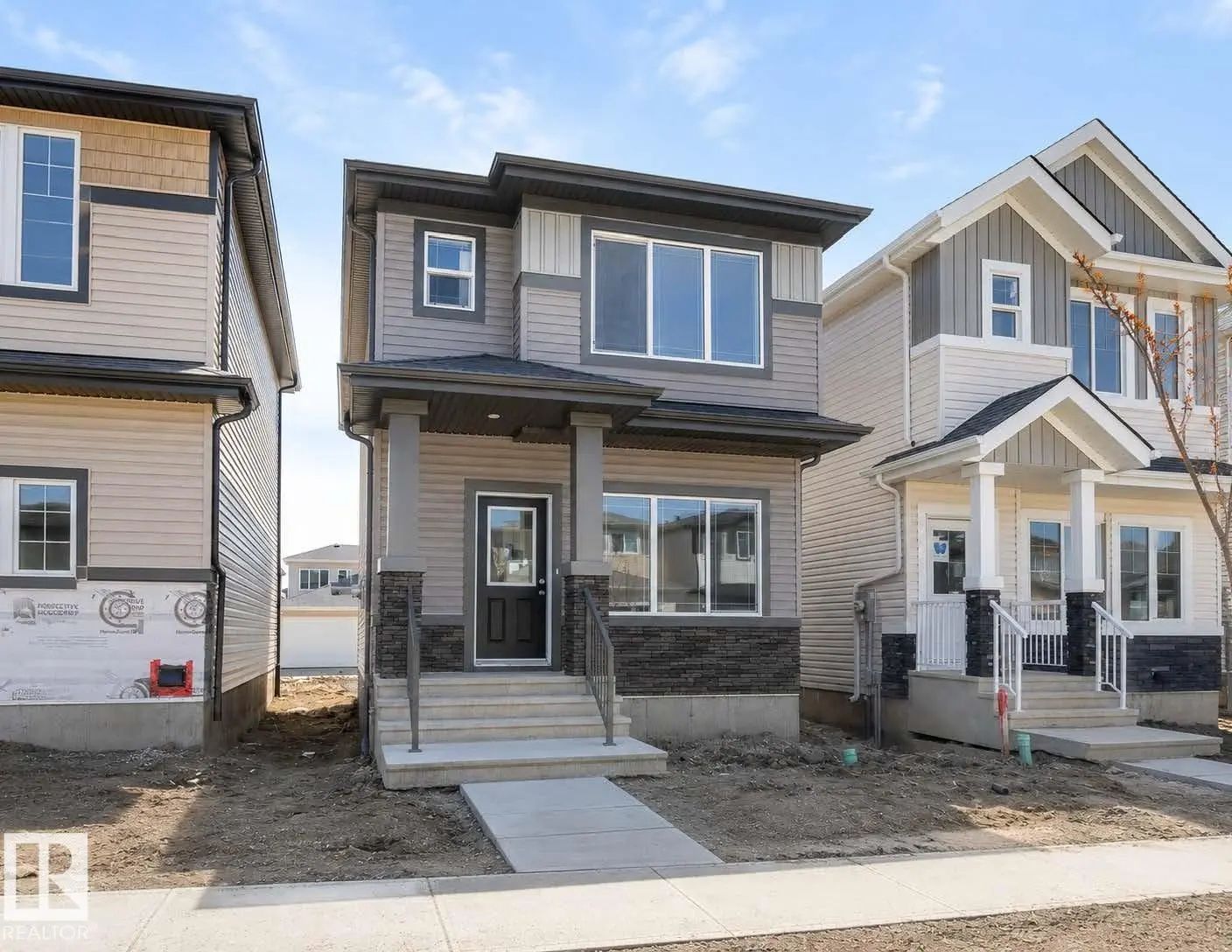 Photo for MLS®# E4488507 - home for sale at 3613 Triomphe Boulevard, Triomphe Estates, Beaumont AB