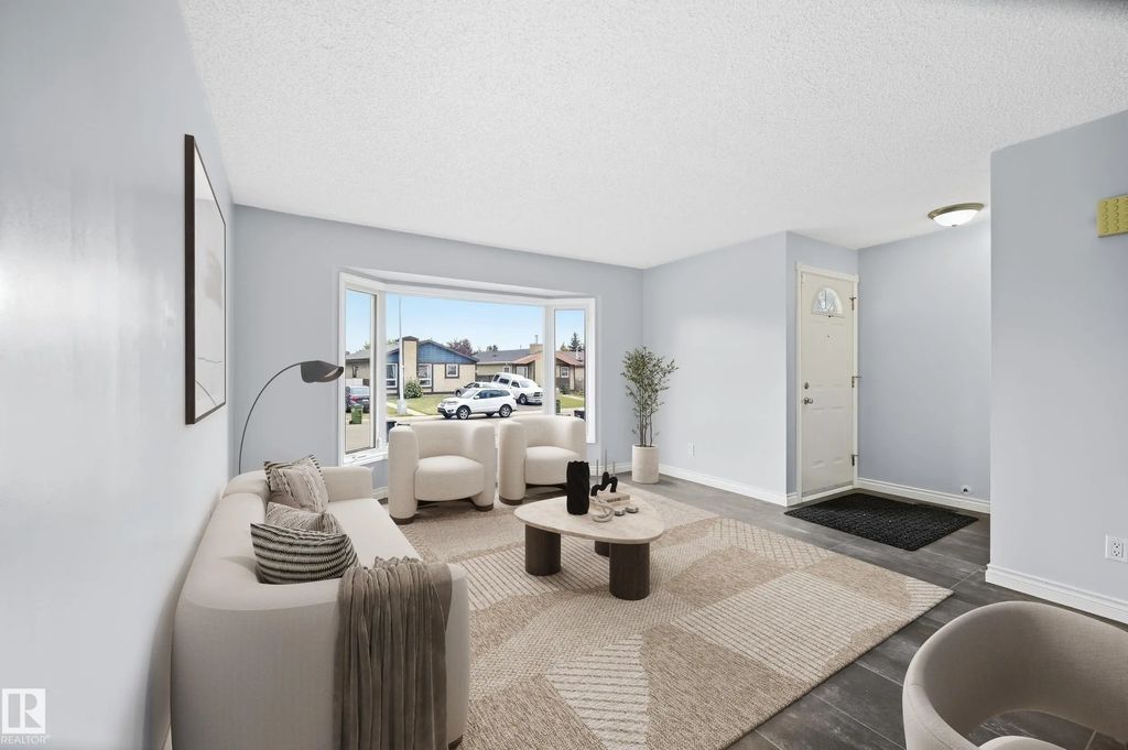 3220 44a Street, Edmonton