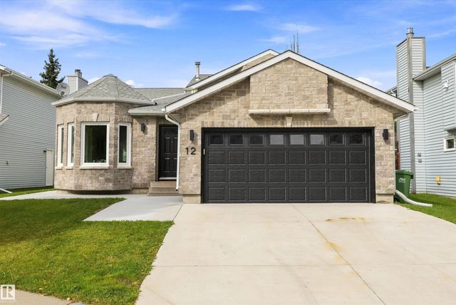 12 Danbridge Place, St. Albert