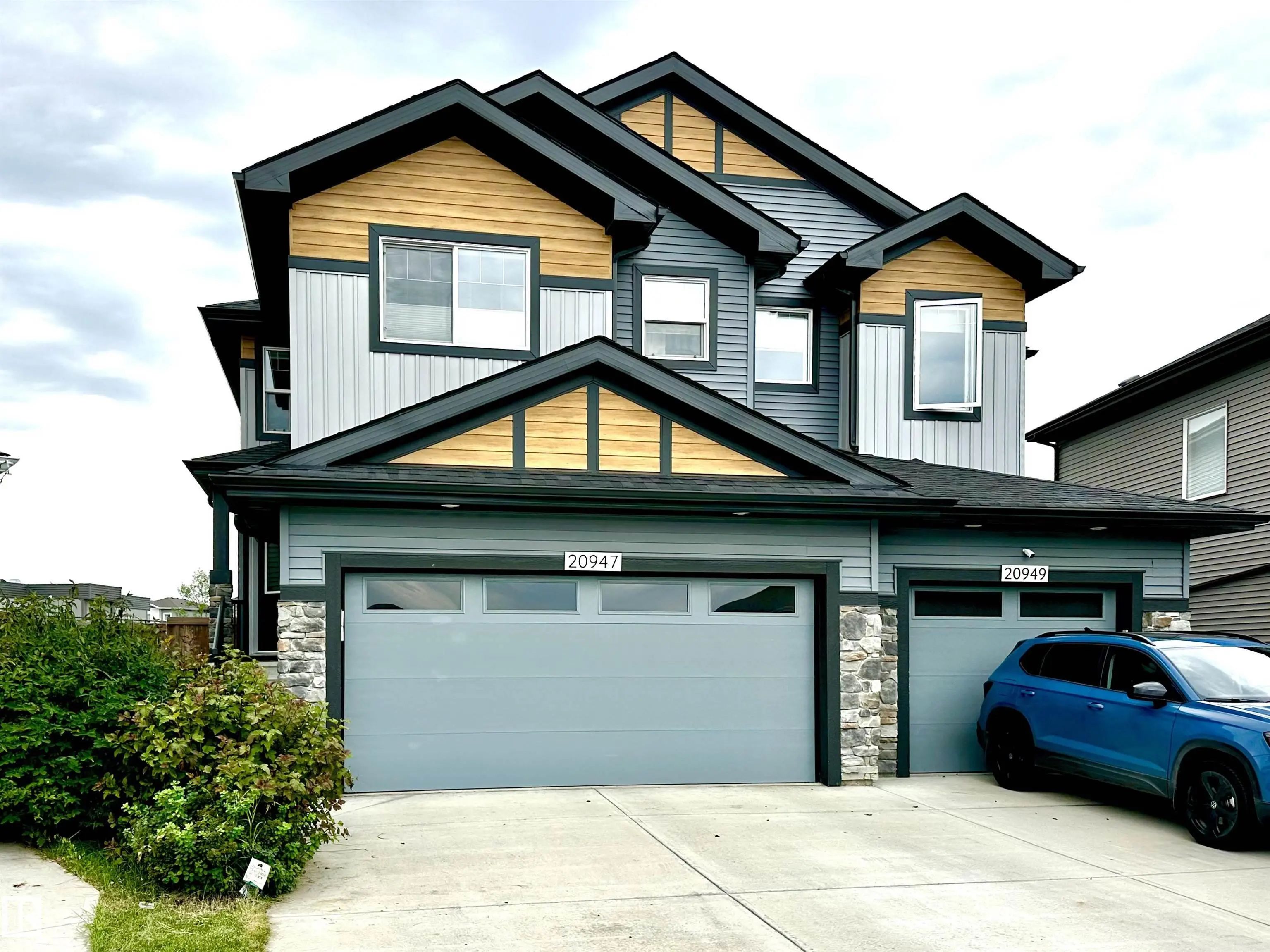 Edmonton Real Estate: Single Family Property for Sale in Webber Greens