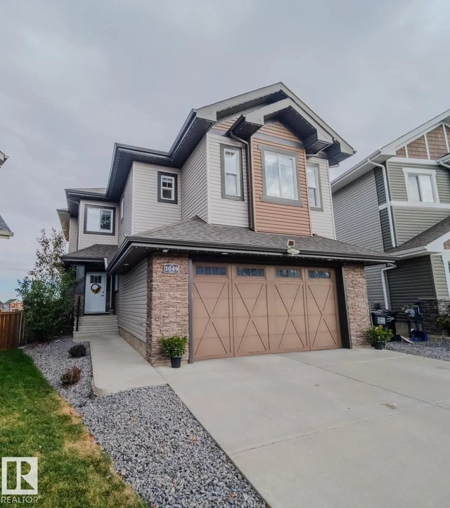 1049 Coopers Hawk Link Link Nw, Edmonton