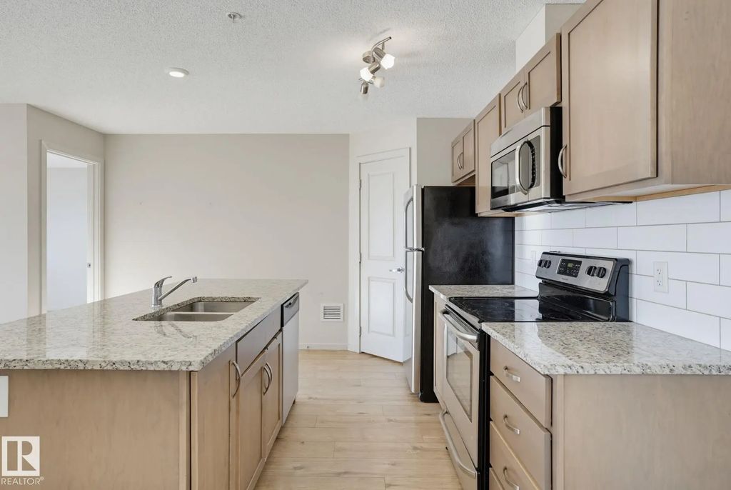 316 7711 71 Street, Edmonton