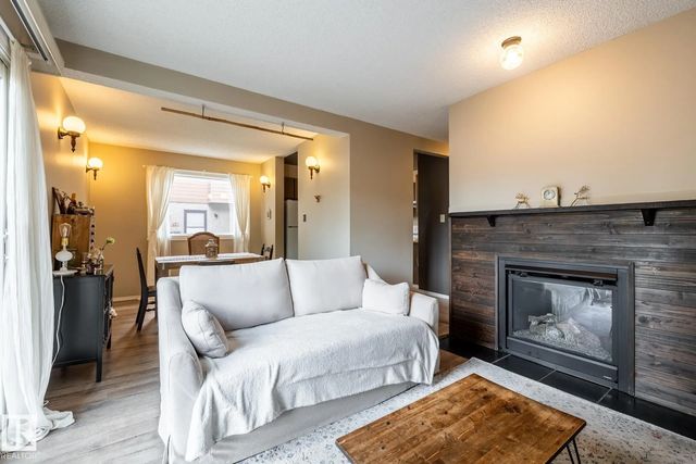 Edmonton Condo / Townhouse Home for Sale