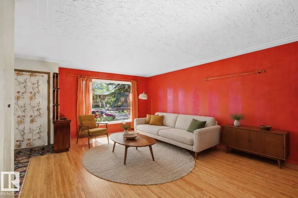 10138 74 Street, Edmonton