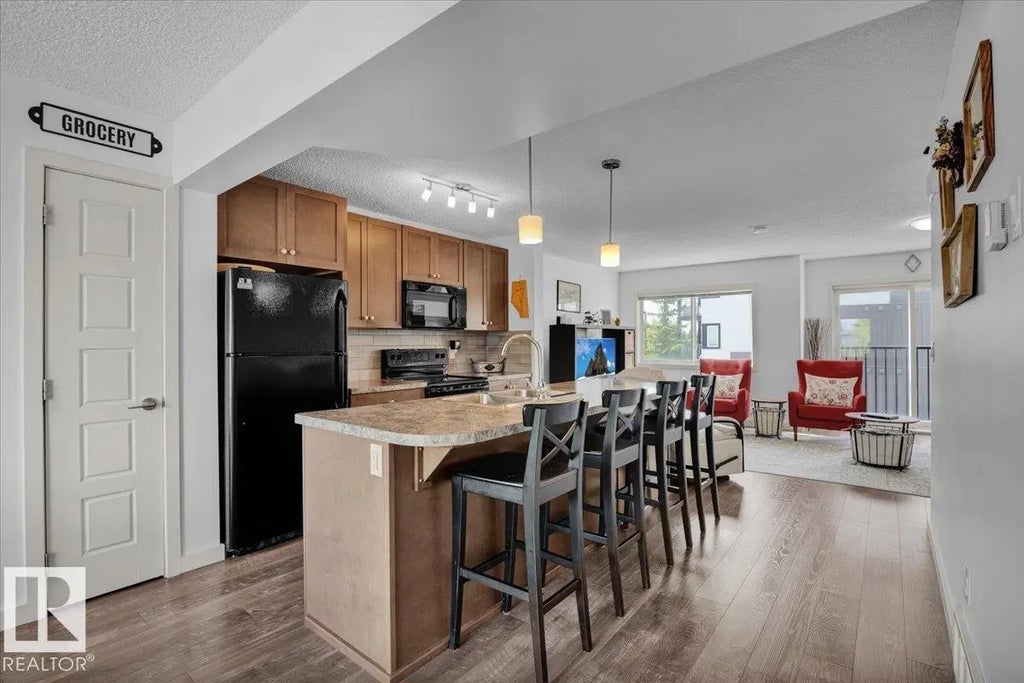 1628 33a St, Edmonton