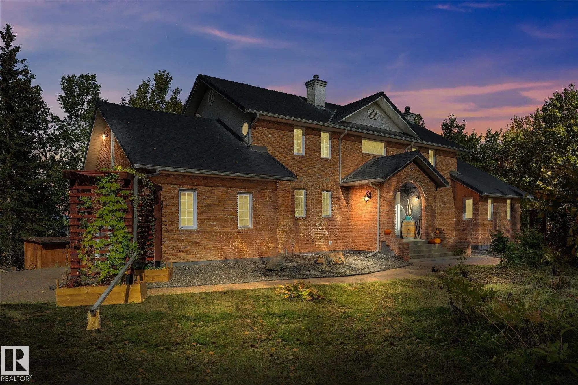 None Real Estate Listing, Rural Parkland County, AB T7X 3G2