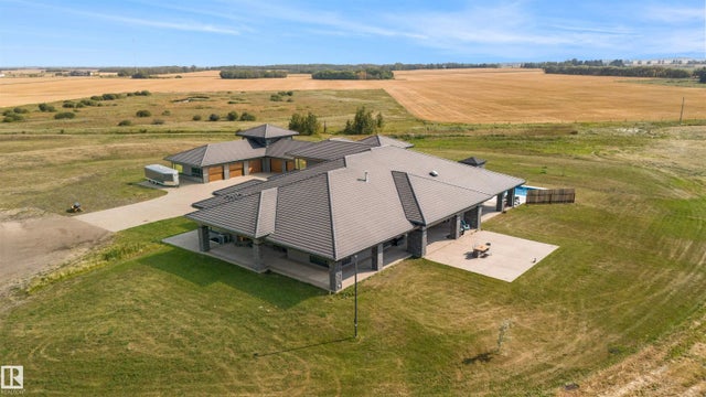 25056 Twp Road 492, Rural Leduc County
