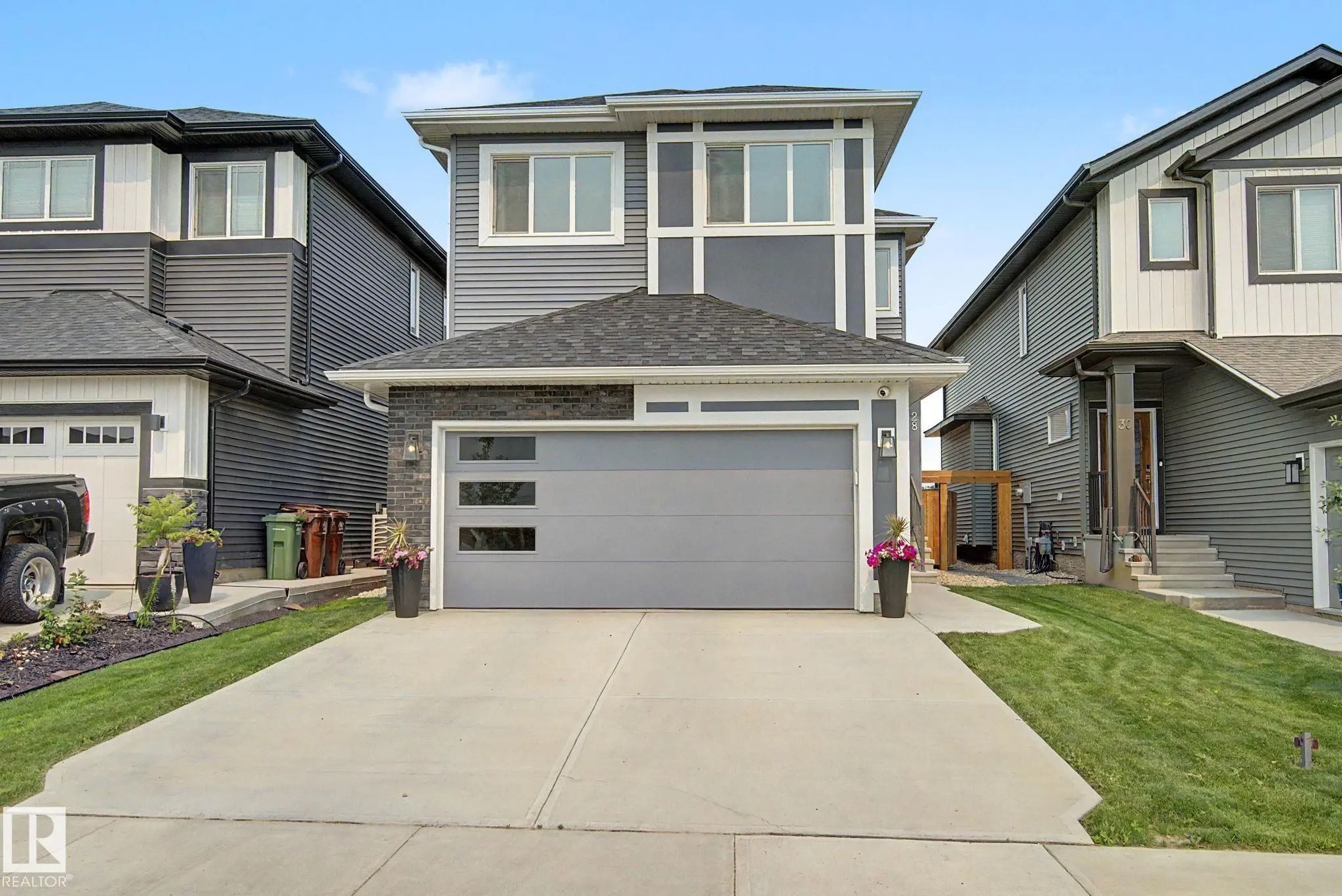 Photo for MLS®# E4507378 - home for sale at 28 Rosewood Way, Riverside (St. Albert), St. Albert AB