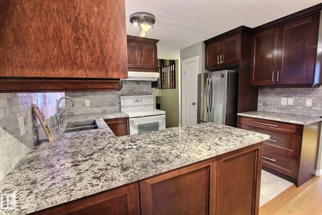 14608 29a Street Nw, Edmonton