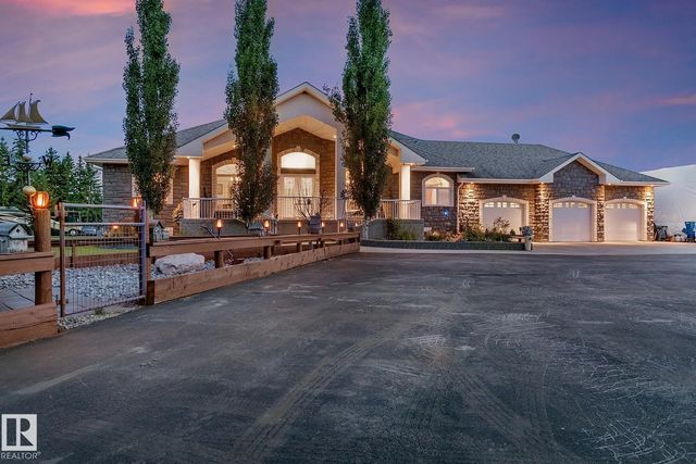 400 51430 Rge Road 231, Rural Strathcona County