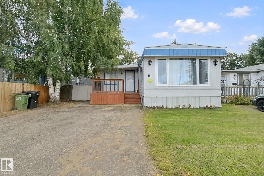 61 West View Boulevard, Edmonton