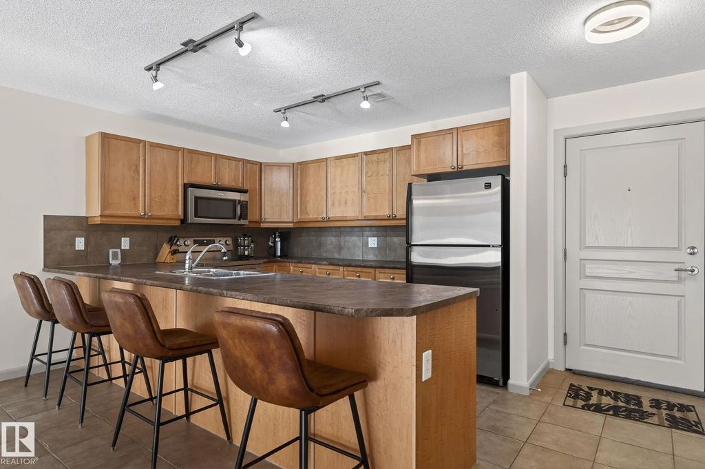 222 400 Palisades Way, Sherwood Park
