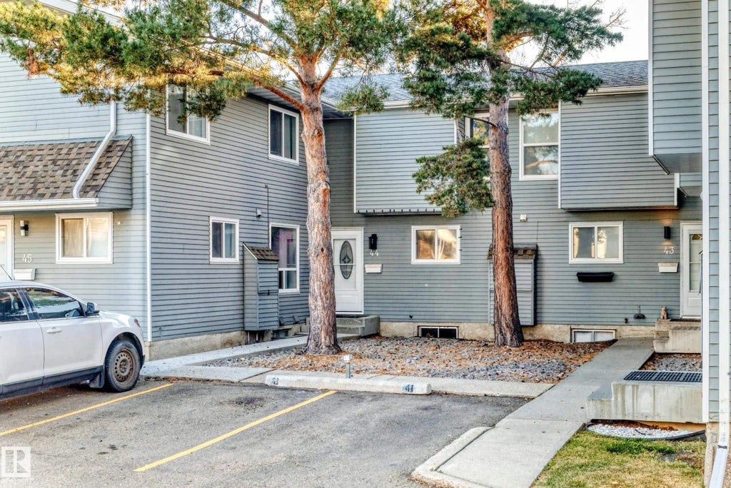44 4403 Riverbend Road, Edmonton