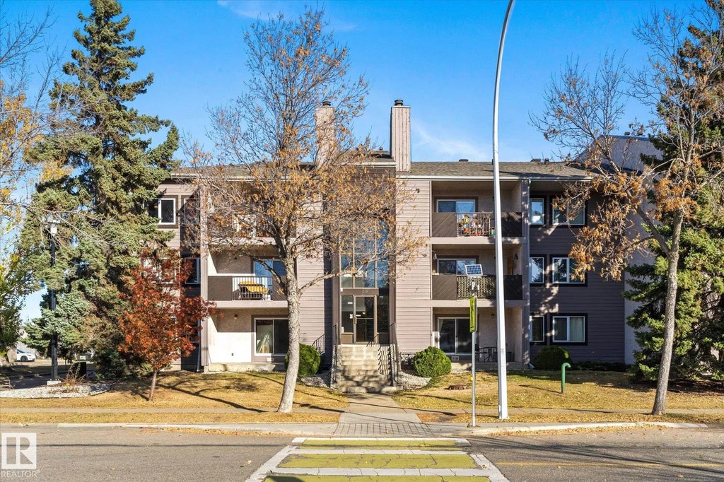 104 39 Akins Drive, St. Albert