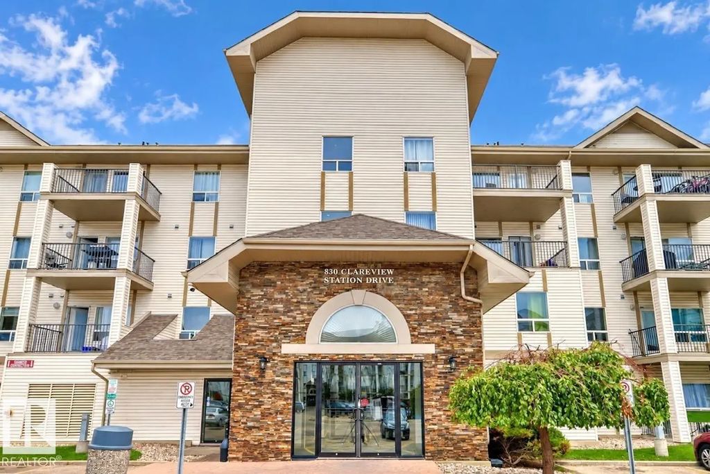 1122 330 Clareview Station Drive, Edmonton