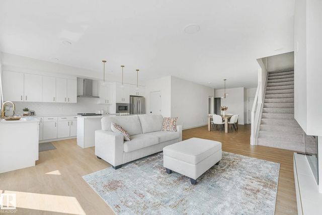 3217 Kulay Way Sw, Edmonton