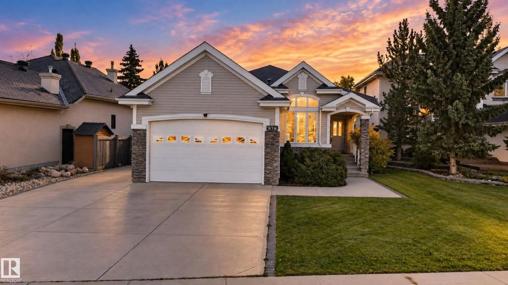 876 Twin Brooks Close, Edmonton