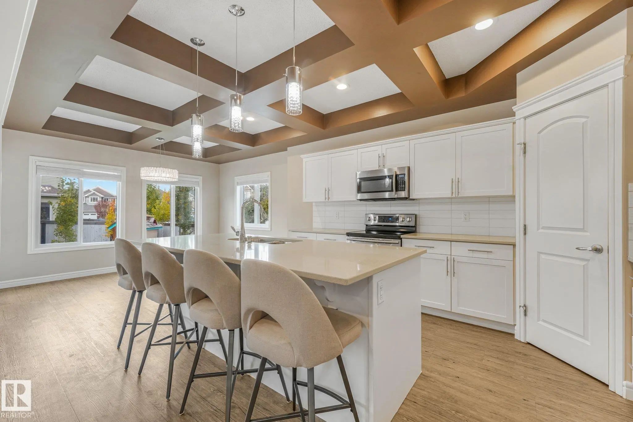 Edmonton Real Estate: Single Family Property for Sale in Summerside