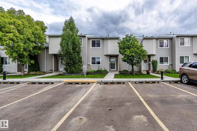 4 3221 119 Street Nw, Edmonton