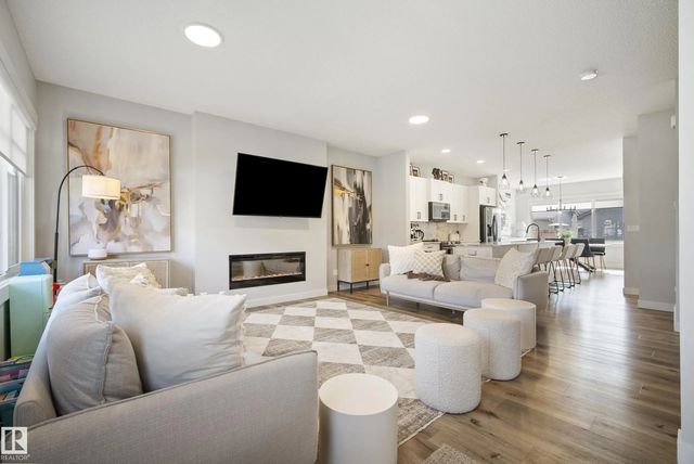 22359 93 Avenue Nw, Edmonton