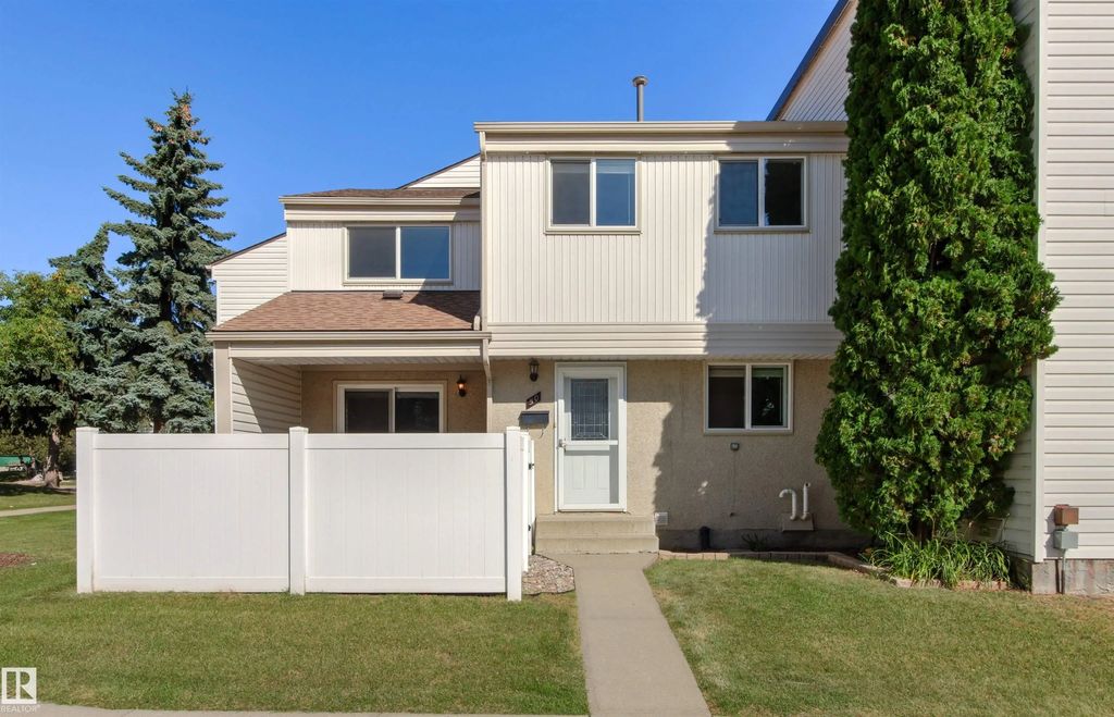50 Woodvale Village Nw, Edmonton
