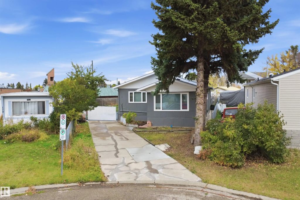 176 Lee Ridge Road, Edmonton
