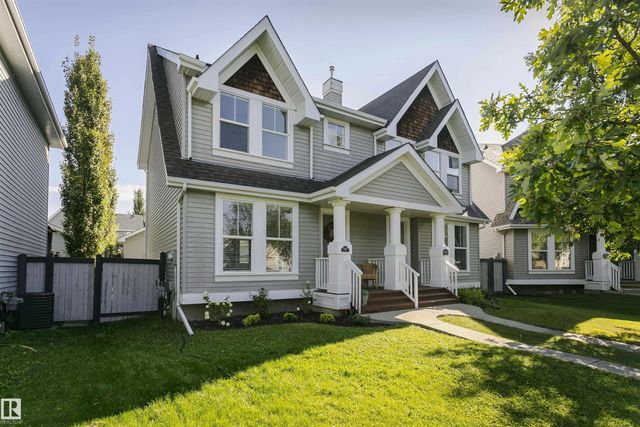 5067 Stanton Drive Sw, Edmonton