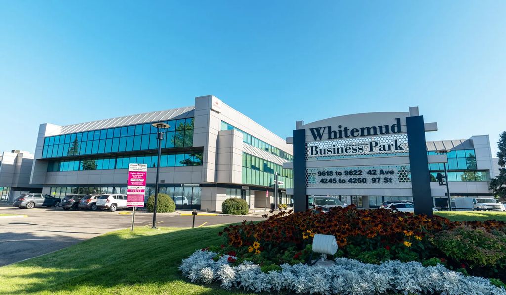 305 42 Avenue Nw, Edmonton