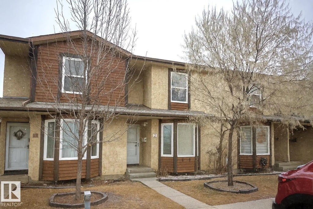 2 10205 158 Avenue, Edmonton
