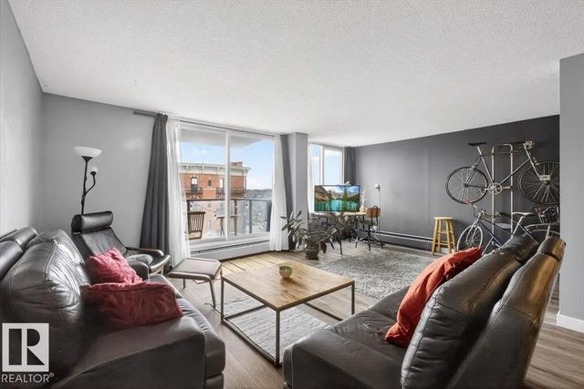 405 10011 116 St Nw, Edmonton
