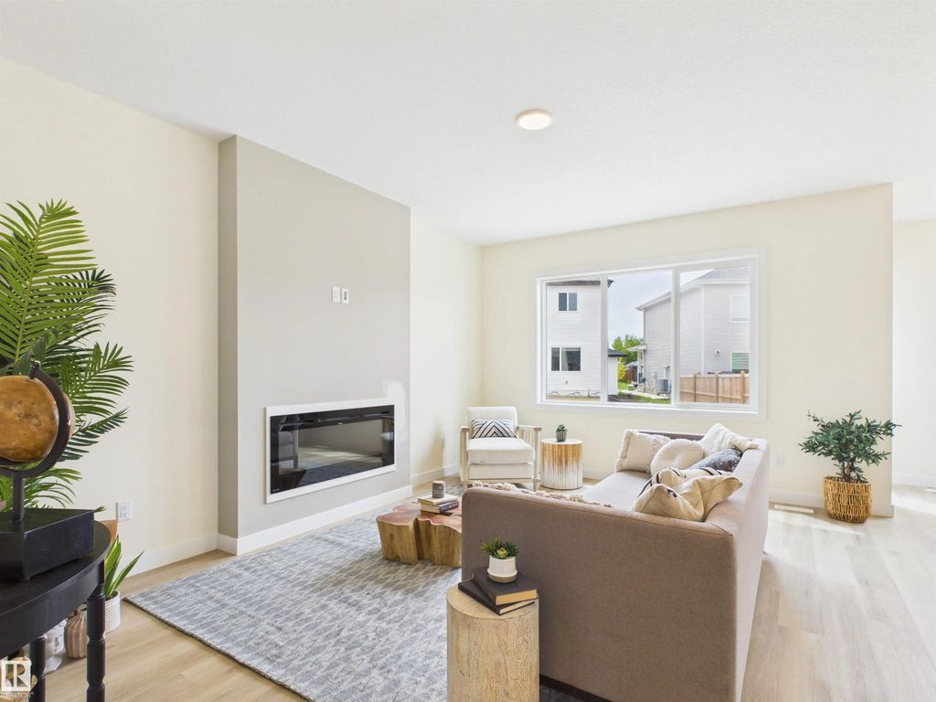 223 Ravine Drive, Devon