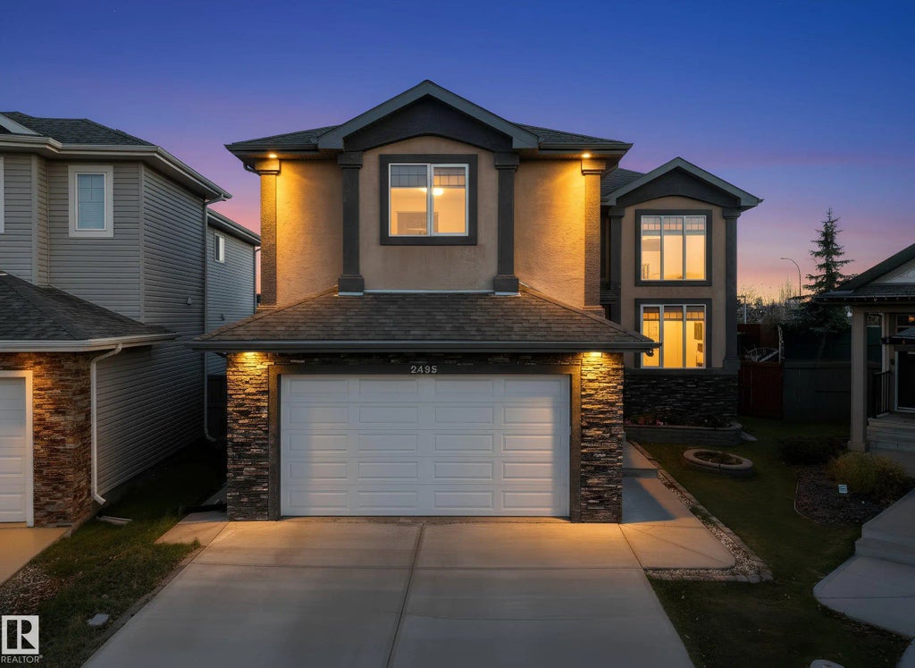 2435 Hagen Way, Edmonton