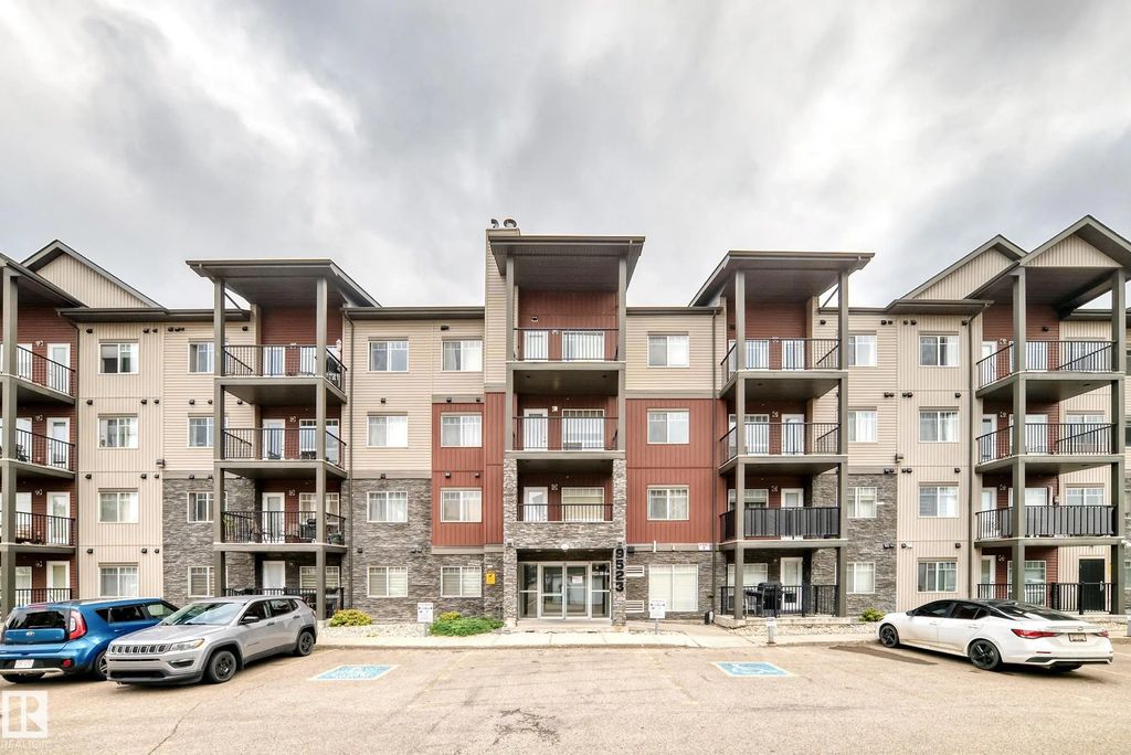 302 9523 160 Avenue, Edmonton