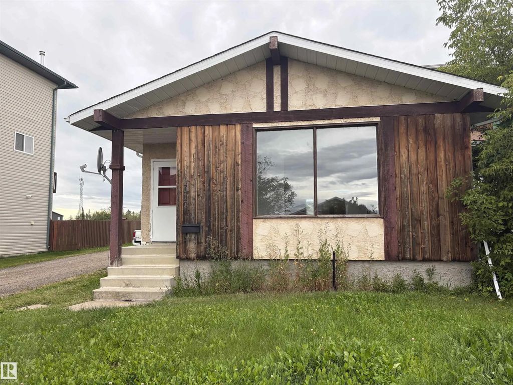 1017 B 13 Street, Cold Lake