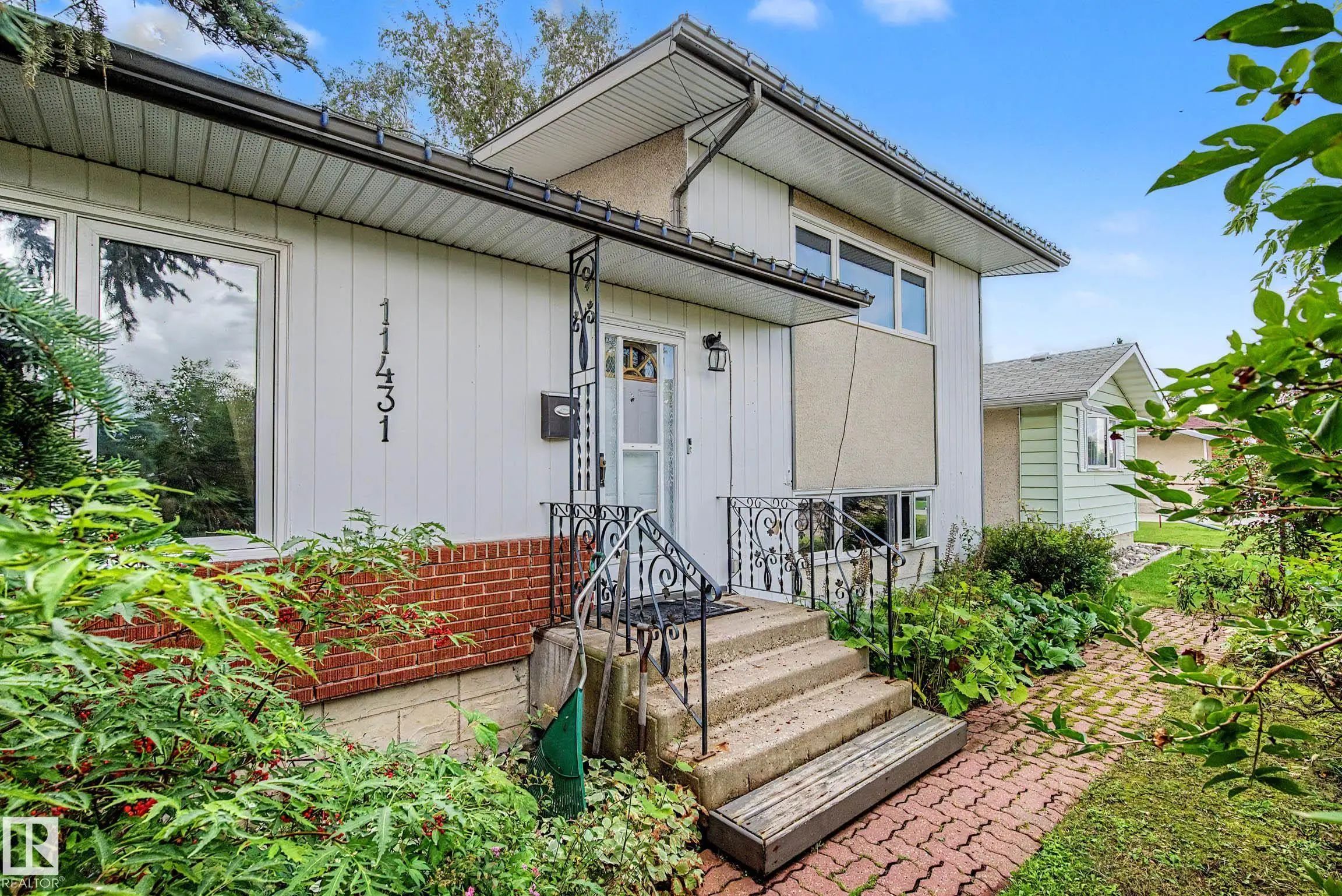 Photo for MLS®# E4507284 - home for sale at 11431 51 Avenue Northwest, Malmo Plains, Edmonton AB