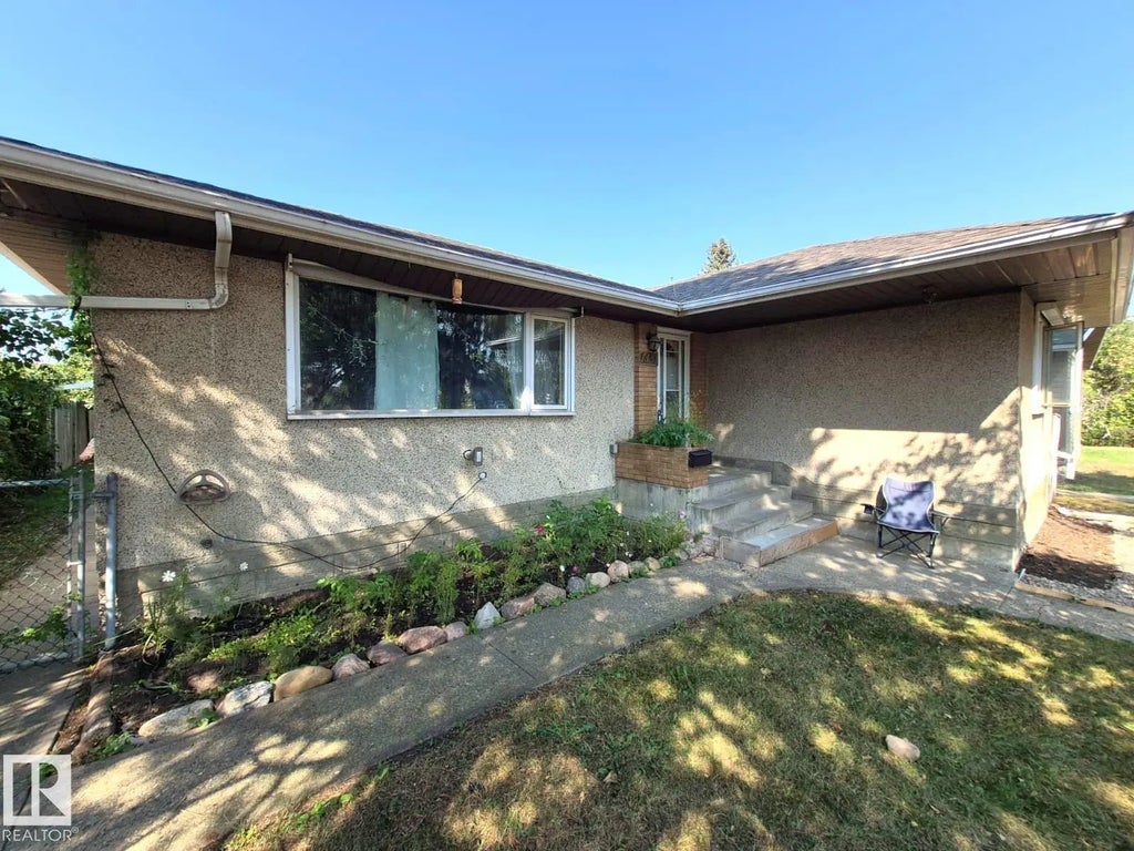 7920 Argyll Road, Edmonton
