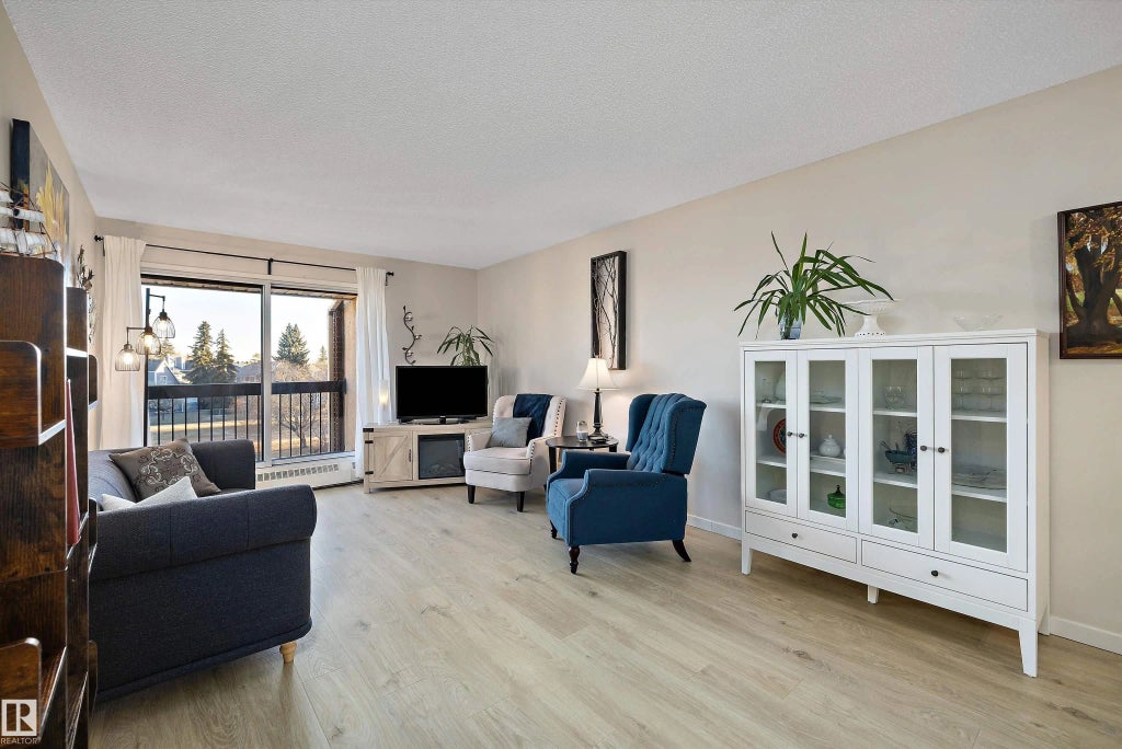 411 10511 19 Av, Edmonton