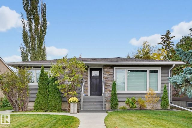 Edmonton Real Estate: Single Family Property for Sale in North Glenora