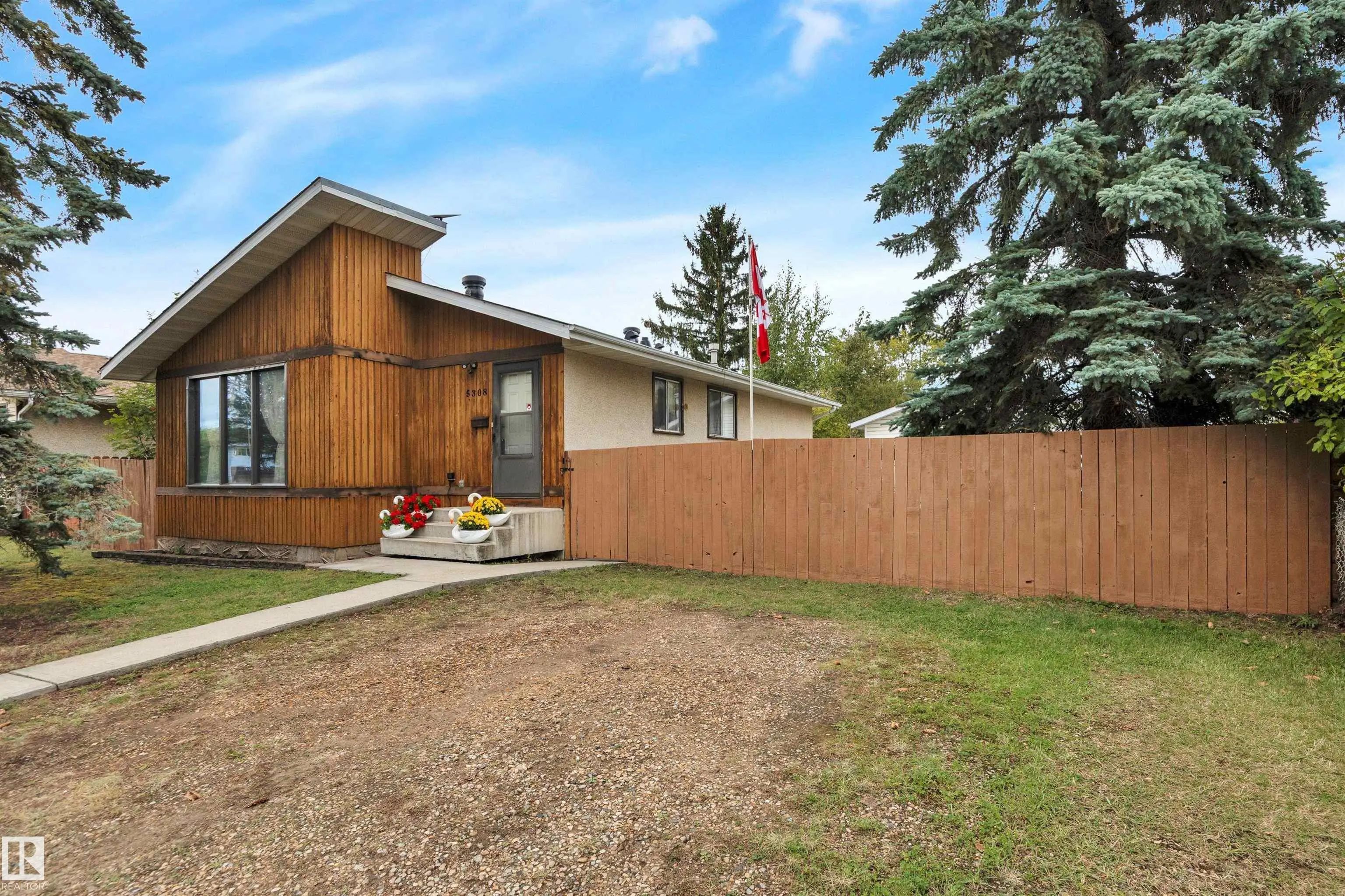 5308 37a Avenue, Wetaskiwin