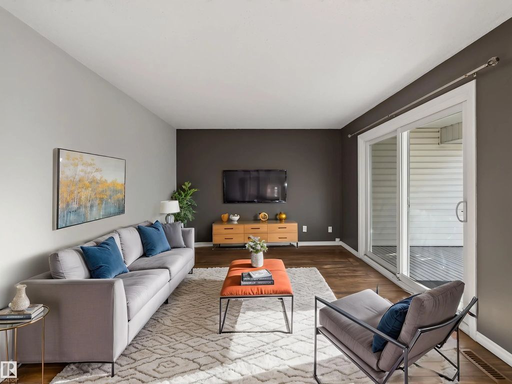 57 Woodvale Village, Edmonton