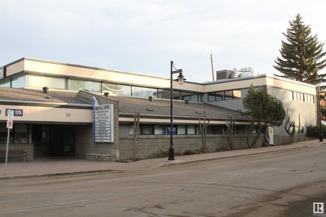 110 25 St. Michael Street, St. Albert