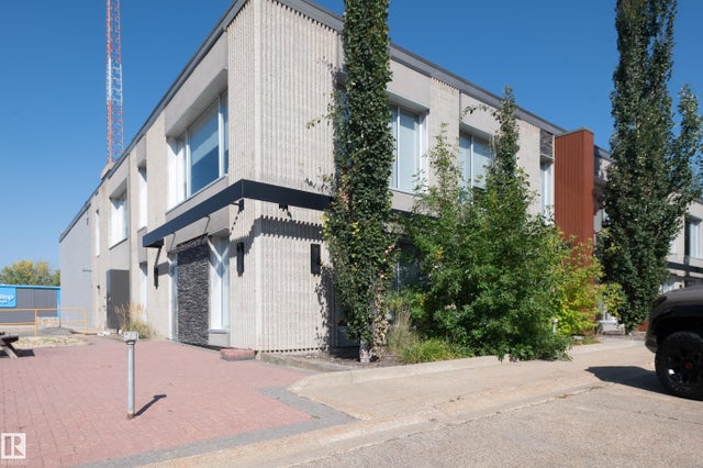 201 23 Bellerose Drive, St. Albert