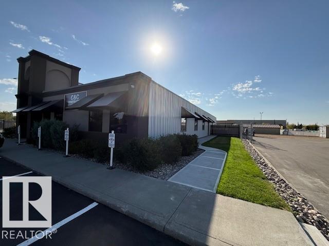 370 Carleton Drive, St. Albert