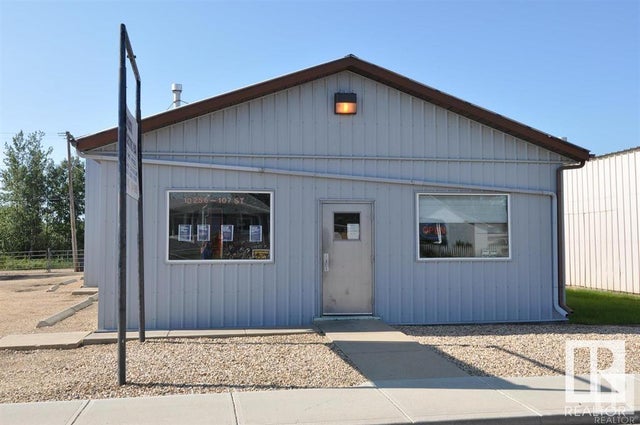 10256 107 Street, Westlock