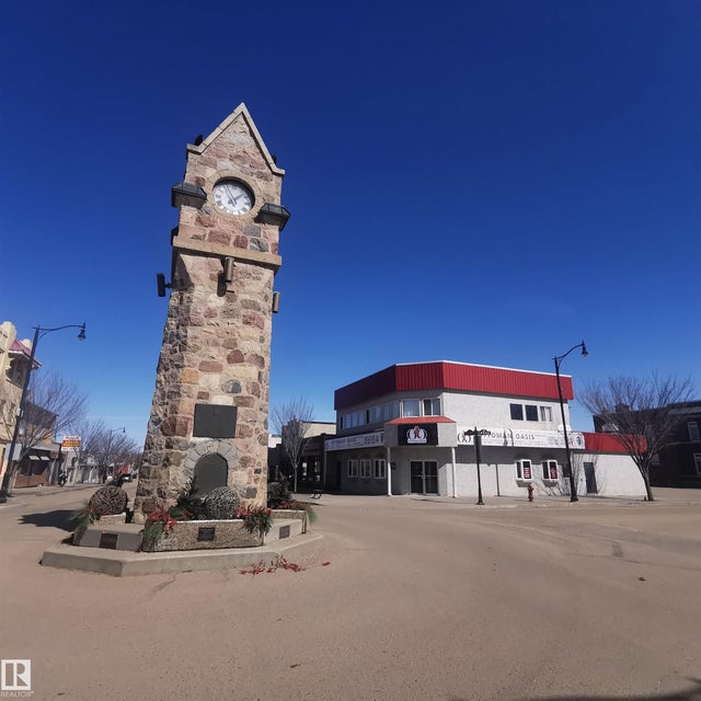 201 10th Street, Wainwright