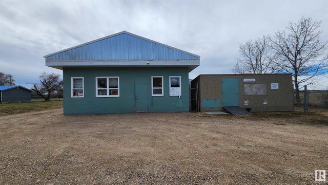 5214 Railway Avenue, Elk Point