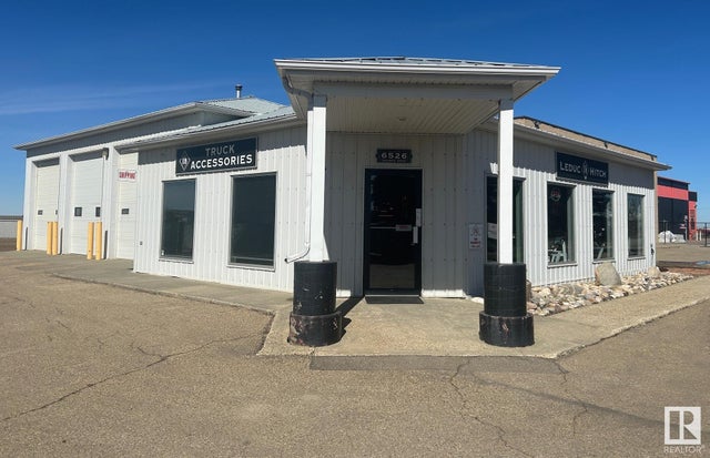 6526 Sparrow Drive, Leduc